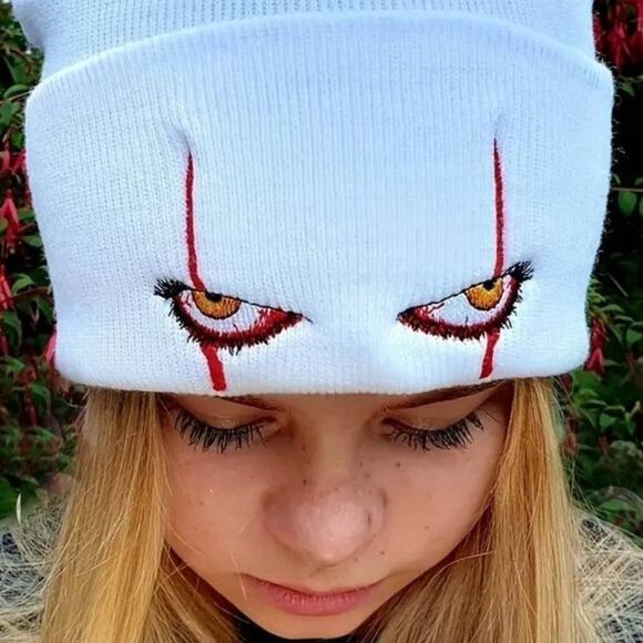 Pennywise "IT" Beanie Hat Stephen Halloween Birthday Christmas Gift White NEW!! - Picture 2 of 7